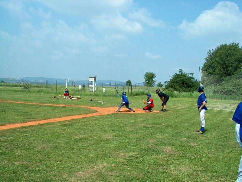 BoNeC softballov liga junior a juniorek 2002, sobota 18.5.2002, Brno. Zpas s TJ Olympia Blansko.